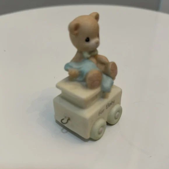 Precious Moments Newborn Animal/Circus Train - Picture 2 of 4